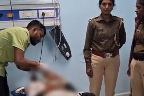 Crime News Ara: छेड़खानी का विरोध करने पर युवती व उसके पिता की मनचलो ने की पिटाई