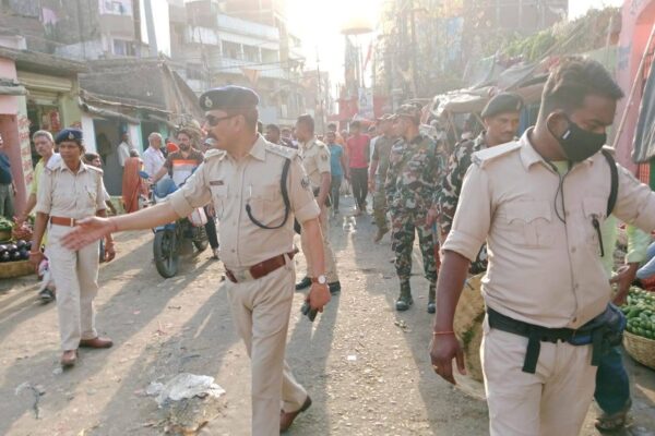 Action against encroachment: शहर के सब्ज़ी गोला व अन्य भीड़ वाले ईलाके में हटाया गया अतिक्रमण, यातायात DSP ने सम्भाली कमान