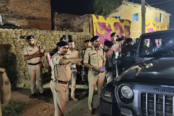 Crime News Ara: बारात में हुए मामूली विवाद के बाद होने लगी फ़ायरिंग, दो की मौत, चार घायल