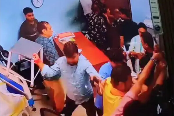 Scuffle between JDU leader and Guard: सदर अस्पताल में जदयू नेता व सुरक्षा गार्ड के बीच हाथापाई