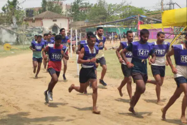 Homeguard Exam: होमगार्ड के 511 पदों पर भर्ती के लिए शारीरिक दक्षता परीक्षा शुरू, 439 अभ्यर्थी परीक्षा में शामिल, दौड़ में 101 अभ्यर्थी सफल