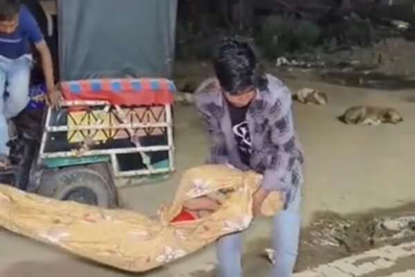 Crime News: गला दबाकर पत्नी की हत्या, मायके पक्ष ने कहा- बाइक के लिए मार डाला