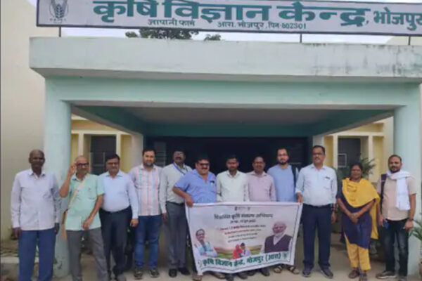 Agriculture news: कृषि विज्ञान केंद्र ने की विकसित कृषि संकल्प यात्रा की शुरुआत, किसानों को वैज्ञानिक और आधुनिक तकनीकों से प्रशिक्षित करने का उद्देश्य