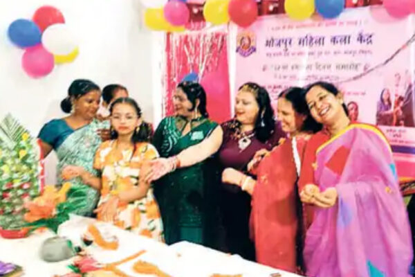Bhojpuri Painting: 30 दिवसीय भोजपुरी पेंटिंग और नेतृत्व क्षमता विकास प्रशिक्षण कार्यक्रम की शुरुआत, भोजपुर महिला कला केंद्र ने अपने 32वें स्थापना दिवस पर किया आयोजन
