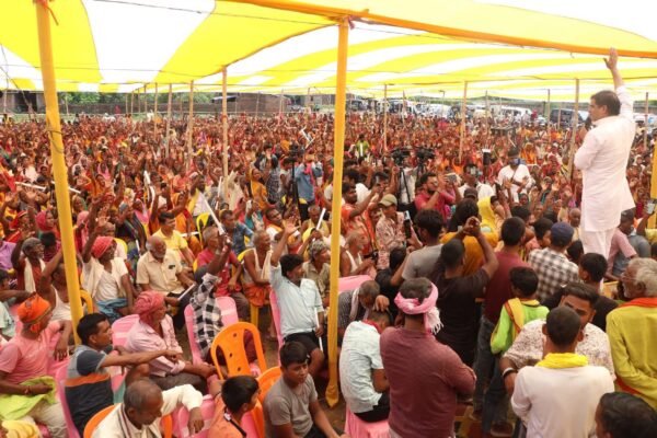 PK in Bhojpur: बिहार बदलाव यात्रा के तहत भोजपुर के कोईलवर, बड़हरा और इज़री में हुई प्रशांत किशोर की सभाएँ, कहा- अब जनता का राज आएगा