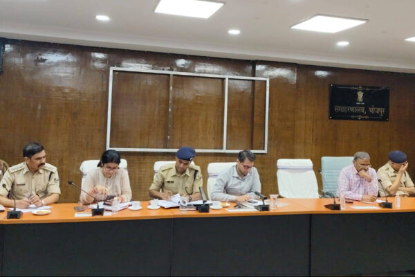 Peace Committee Meeting for Muharram: मुहर्रम को लेकर शहर की सफाई पर ज़ोर, अस्त्र-शस्त्र का प्रयोग वर्जित