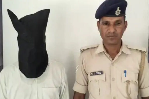 Crime News: हत्या के प्रयास मामले में फ़रार चल रहे एक आरोपी को बड़हरा पुलिस ने दबोचा