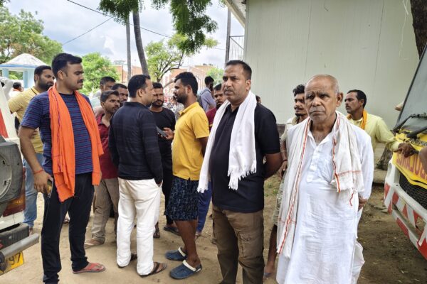 Road accident: आरा-पटना नेशनल हाइवे पर दुर्घटना का शिकार हुए शिक्षक हारे ज़िंदगी की जंग, चार दिन पूर्व अज्ञात वाहन ने मारी थी टक्कर